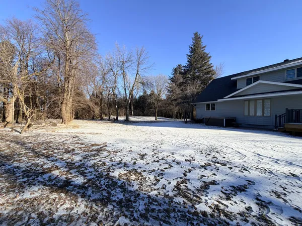 $484,500 | 28308 Oliver Avenue, Worthington, MN 56187