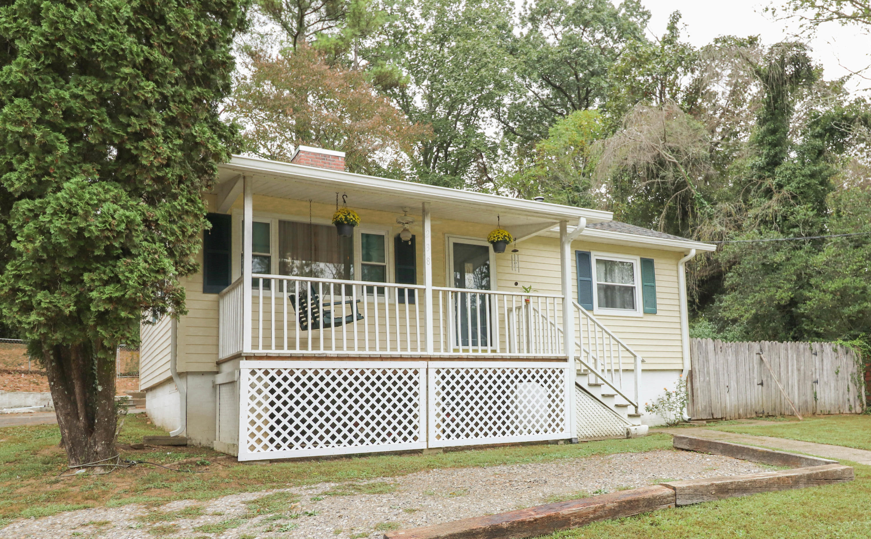 238 Outer Drive Oak Ridge, TN 37830 - Photo 1 of 20 IMG_8316