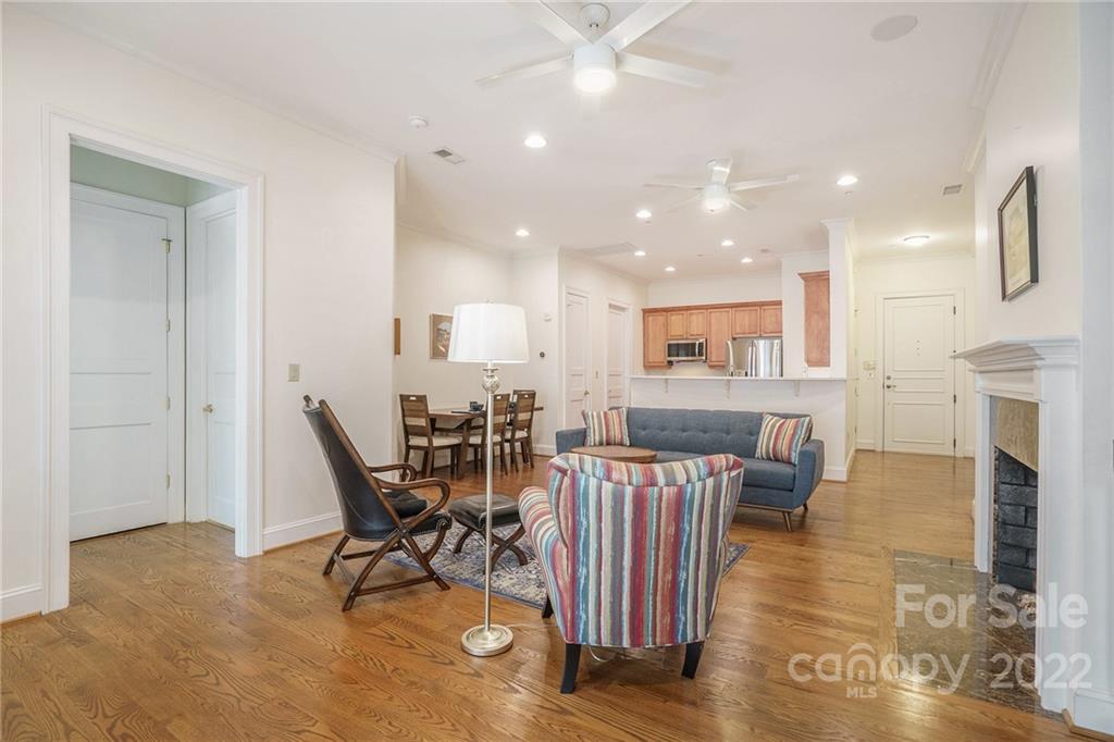 237 Queens Road, Unit 237 Charlotte, NC 28204 - Photo 11 of 29 Gallery Image 11