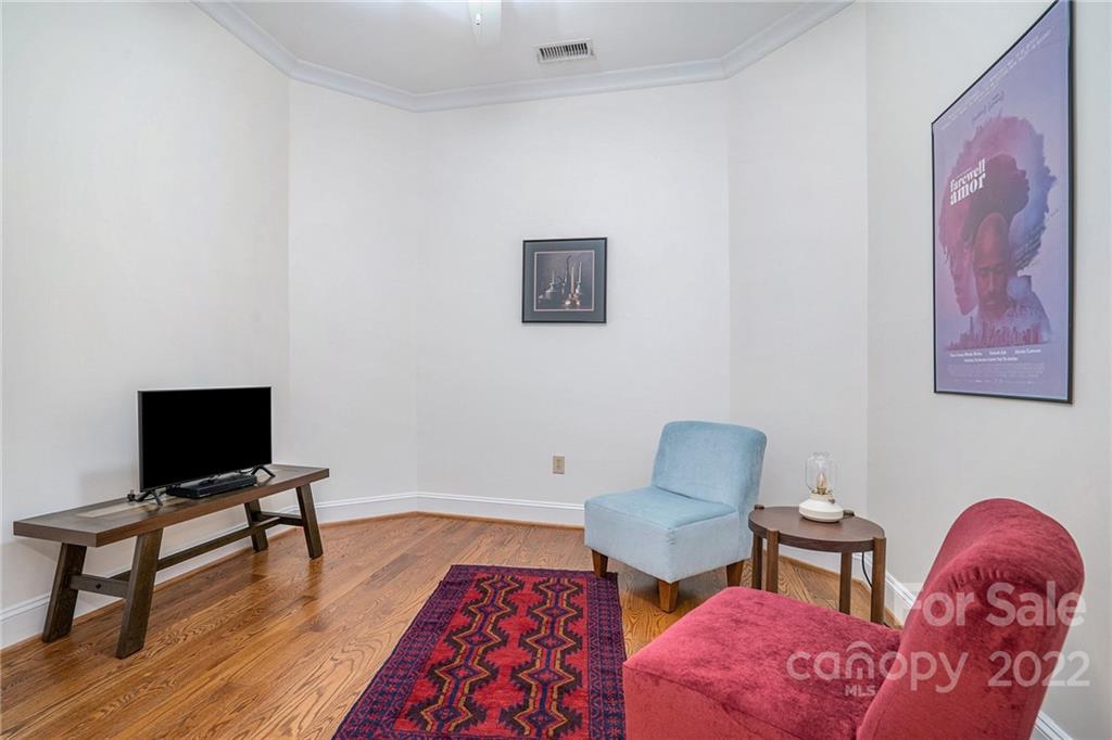 237 Queens Road, Unit 237 Charlotte, NC 28204 - Photo 15 of 29 Gallery Image 15