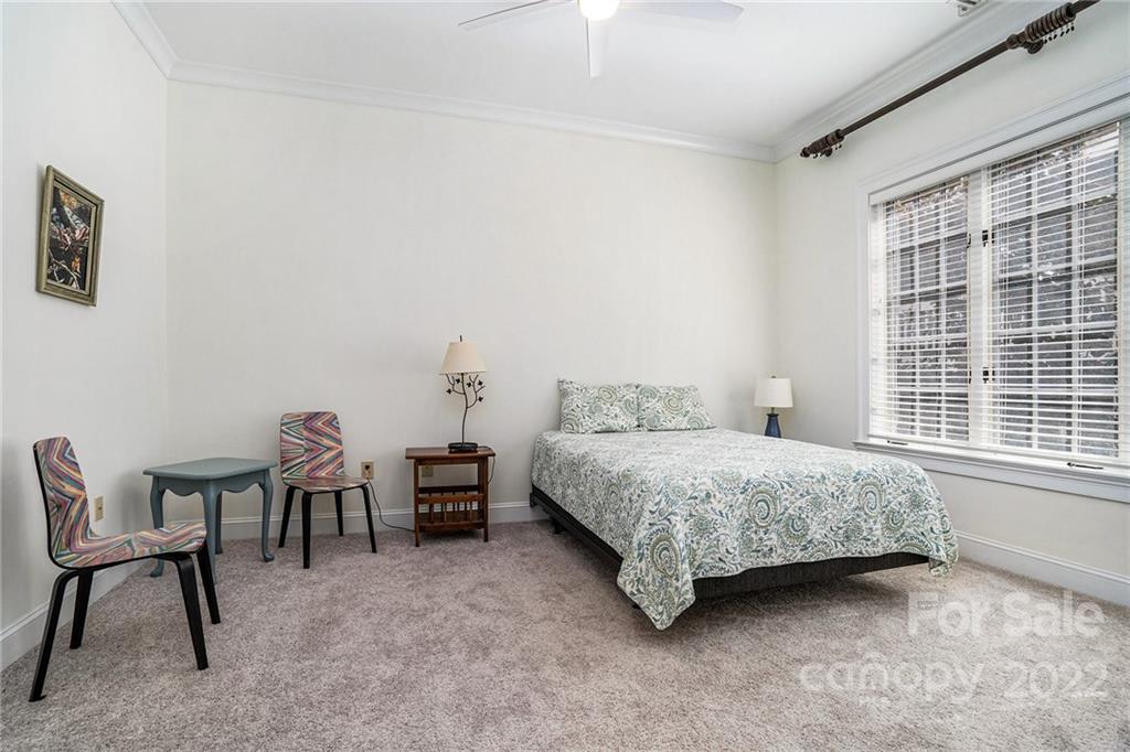 237 Queens Road, Unit 237 Charlotte, NC 28204 - Photo 16 of 29 Gallery Image 16