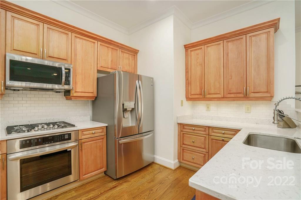 237 Queens Road, Unit 237 Charlotte, NC 28204 - Photo 6 of 29 Gallery Image 6