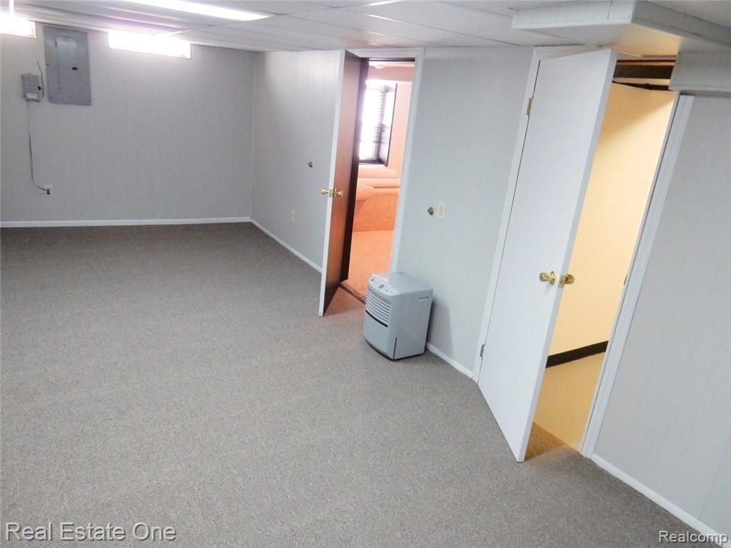 385 Arlington Drive Rochester, MI 48307 - Photo 46 of 64 LL (3) (Large).JPG