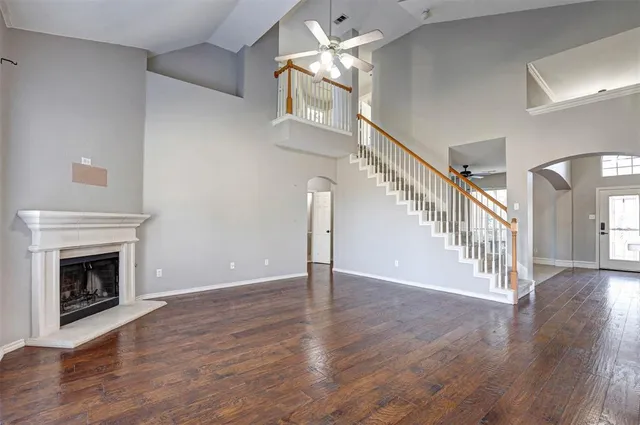 $2,700 | 820 Flagstone Drive, Burleson, TX 76028