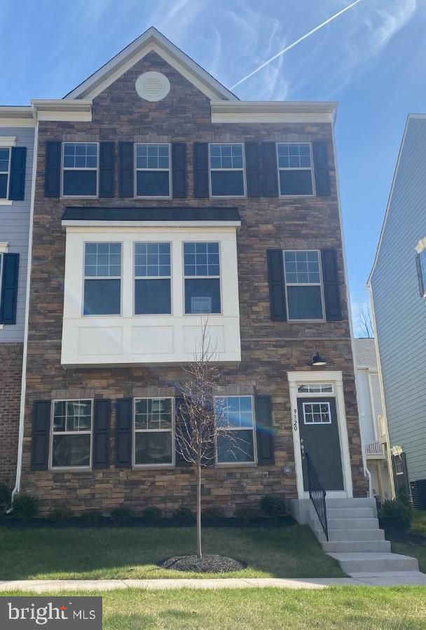 9320 Barnes Loop Manassas, VA 20110 - Photo 2 of 8