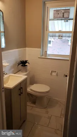 $212,000 | 621 Magnolia Avenue, Glenolden, PA 19036