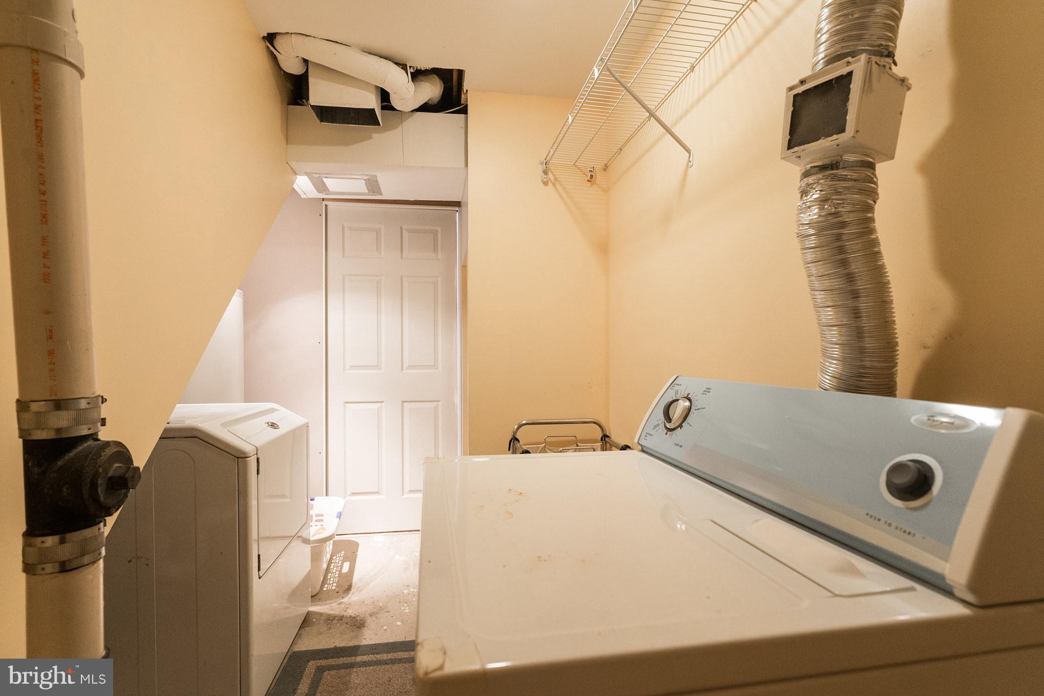 403 Rock Lodge Road Gaithersburg, MD 20877 - Photo 22 of 28 Laundry room.