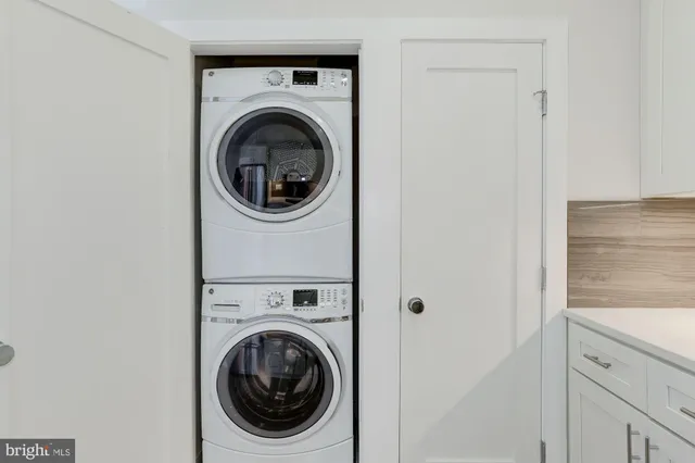 $2,695 | 4008 Edmunds Street Northwest, Unit 9, Washington, DC 20007