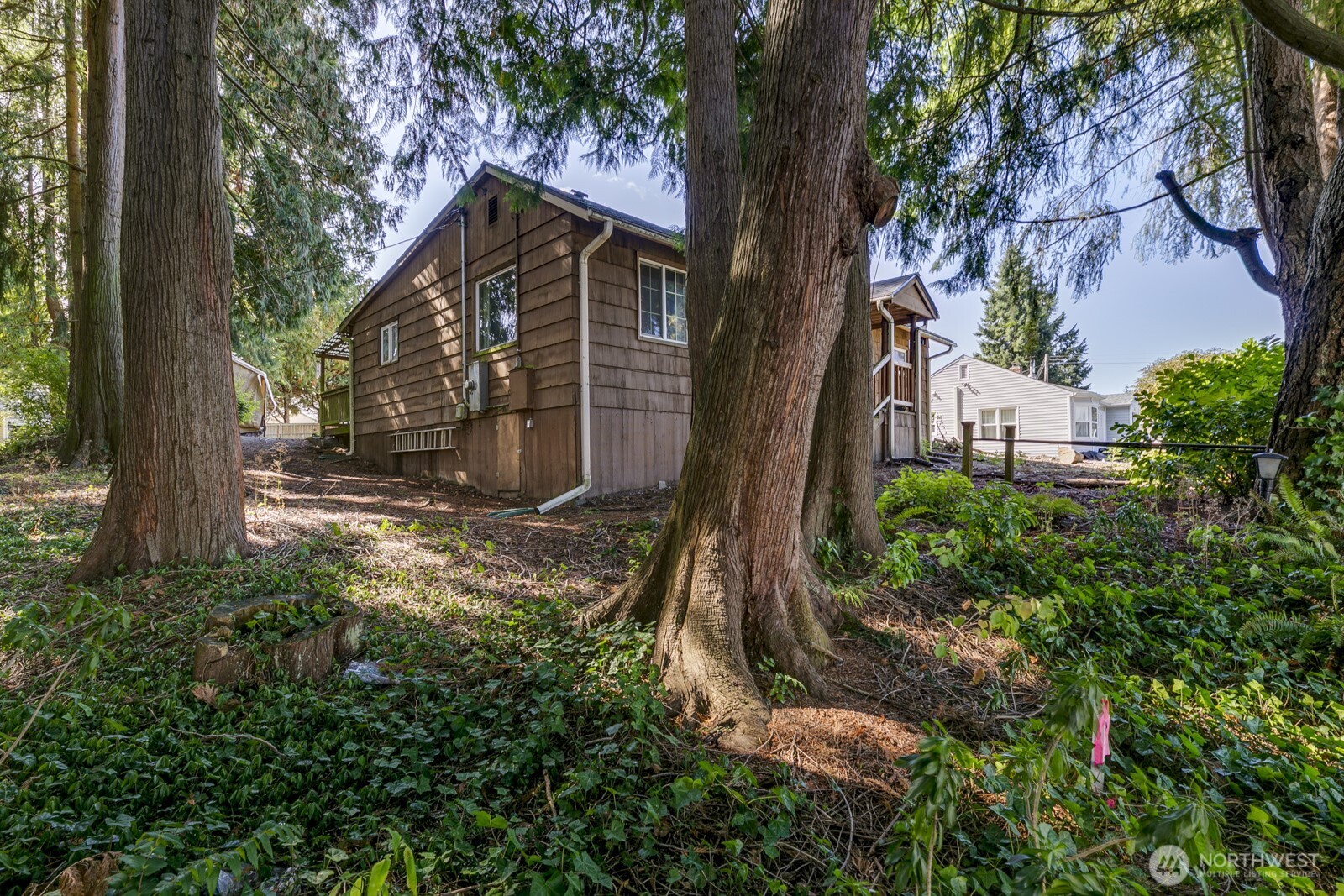 2324 Madison Street Everett, WA 98203 - Photo 6 of 12