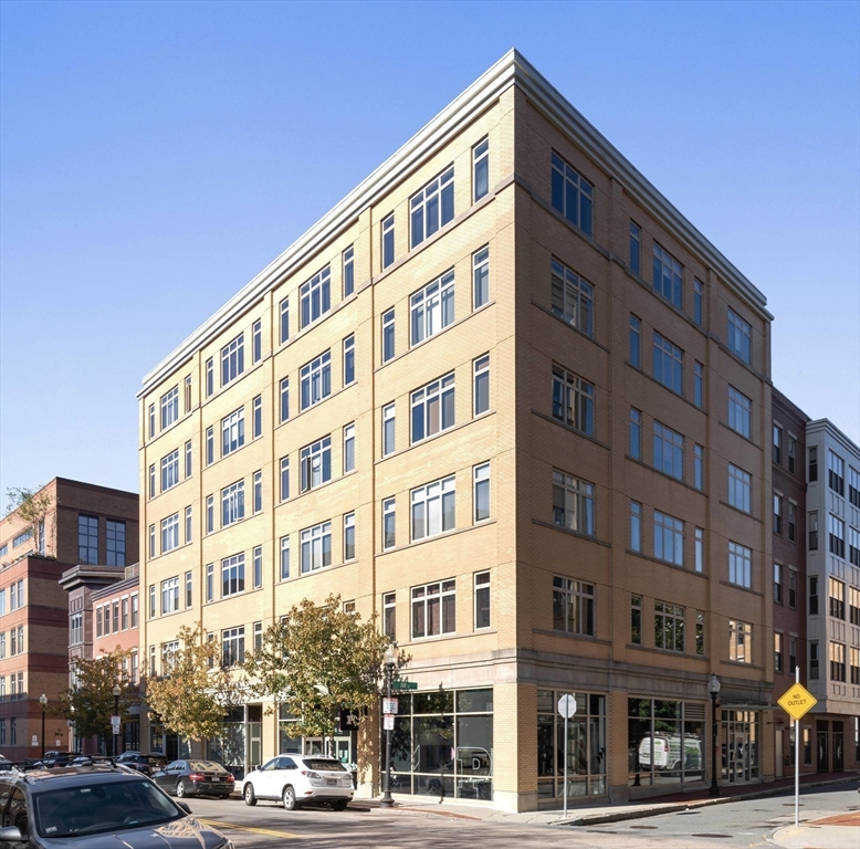 35 Fay Street, Unit 202 Boston, MA 02118 - Photo 17 of 17