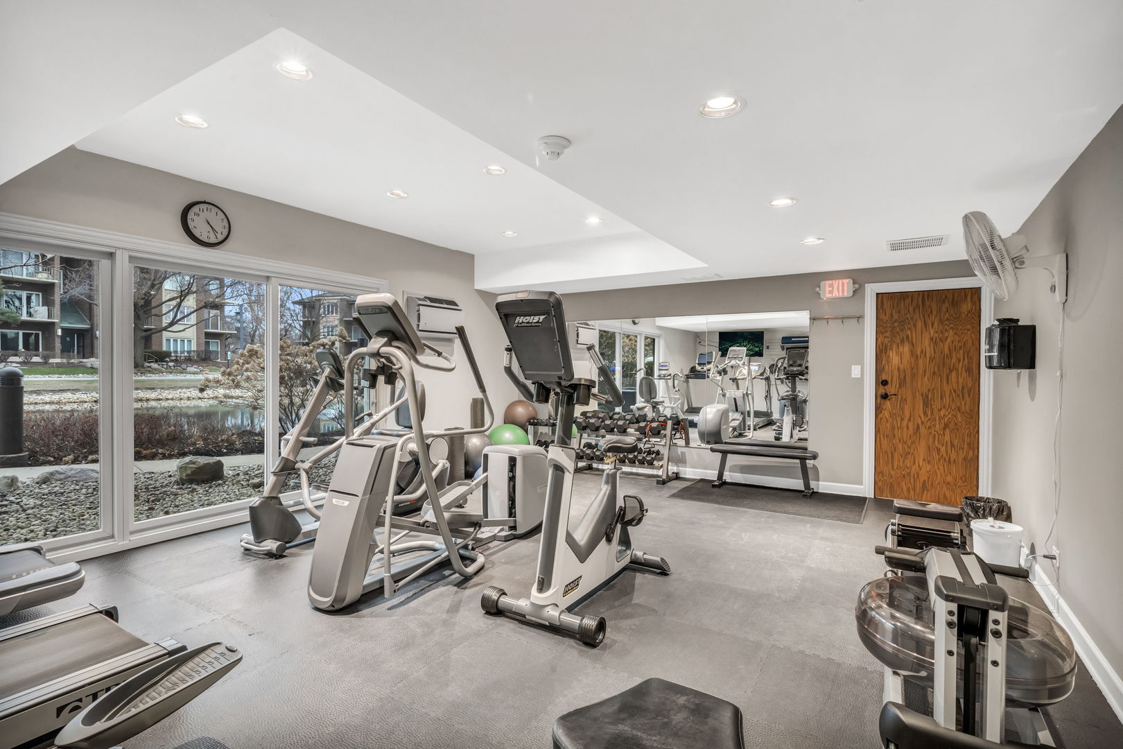 3 Oak Brook Club Drive, Unit E207 Oak Brook, IL 60523 - Photo 26 of 35 a view of a room with gym equipment