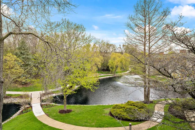 $645,000 | 3 Oak Brook Club Drive, Unit E207, Oak Brook, IL 60523