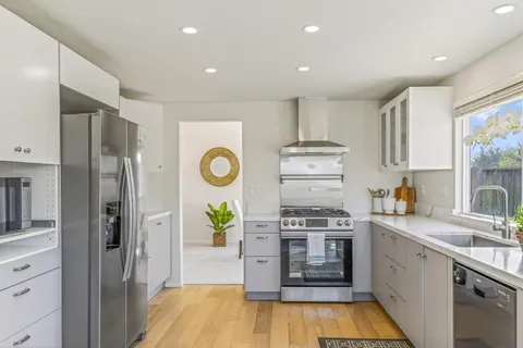 $1,050,000 | 3245 Estrella Del Mar Way, Marina, CA 93933