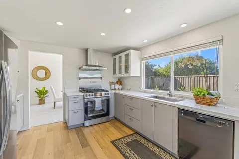 $1,050,000 | 3245 Estrella Del Mar Way, Marina, CA 93933