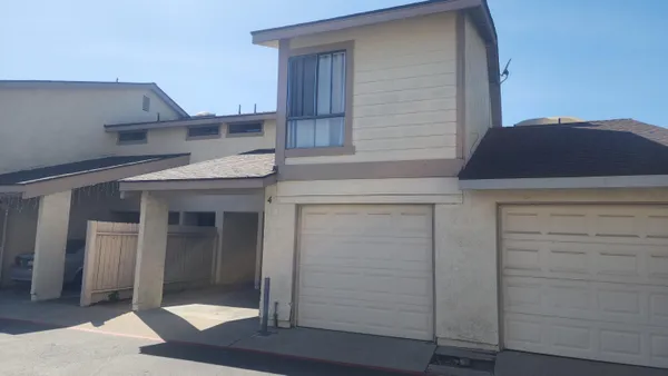 $425,000 | 1700 Lynne Drive, Unit 4, Santa Maria, CA 93454