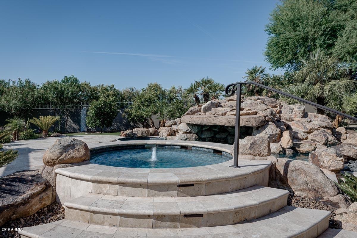 4825 East Roadrunner Road Paradise Valley, AZ 85253 - Photo 58 of 92 Roadrunner guest grotto spa and vegetati
