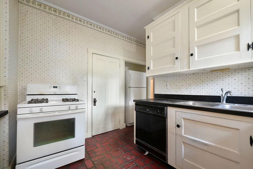 206 Woodside Road Pittsburgh, PA 15221 - Photo 13 of 36 Gallery Image 13