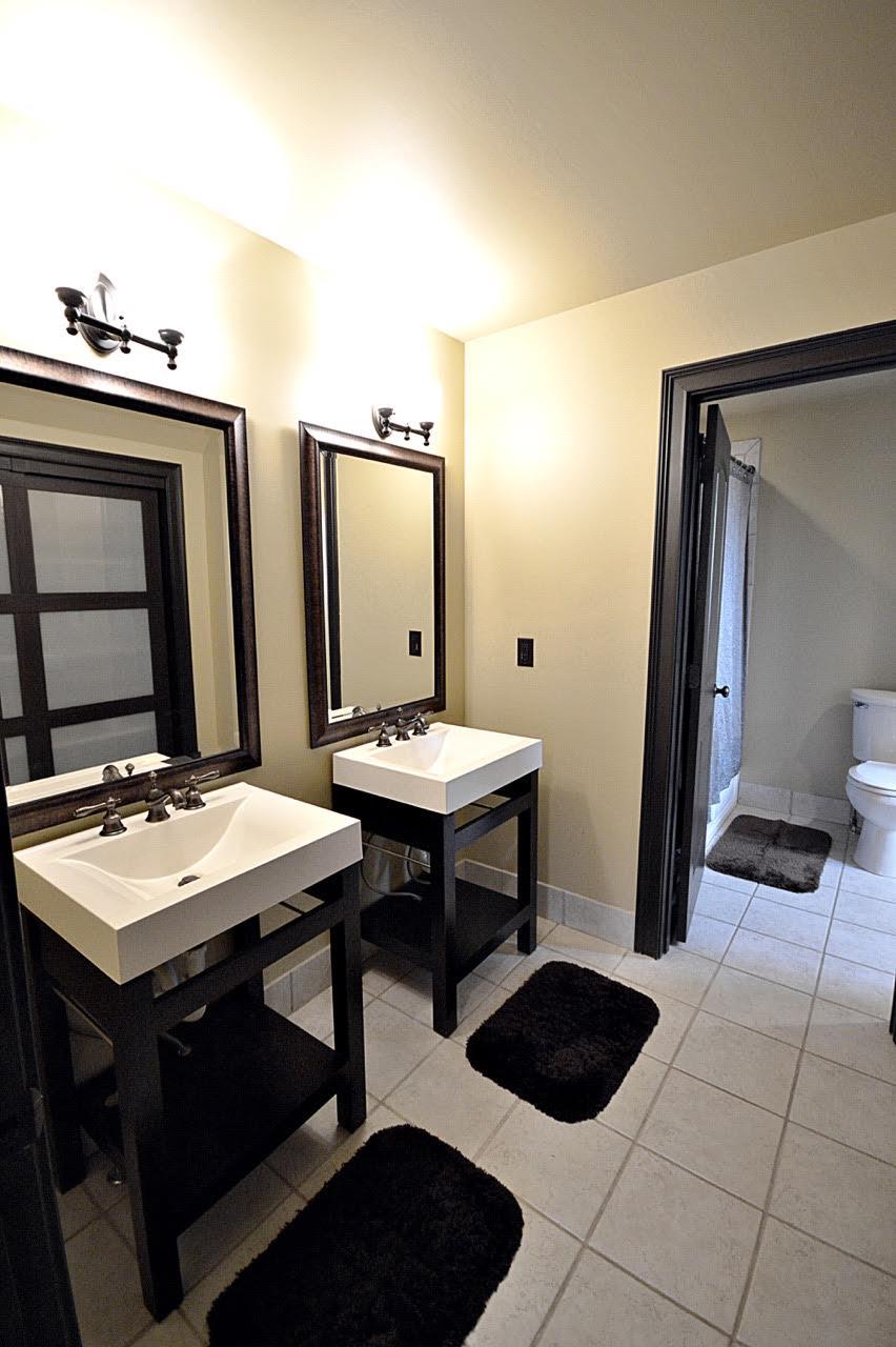 5972 Bethlehem Road Springfield, TN 37172 - Photo 24 of 29 a bathroom with a sink a toilet and a mirror