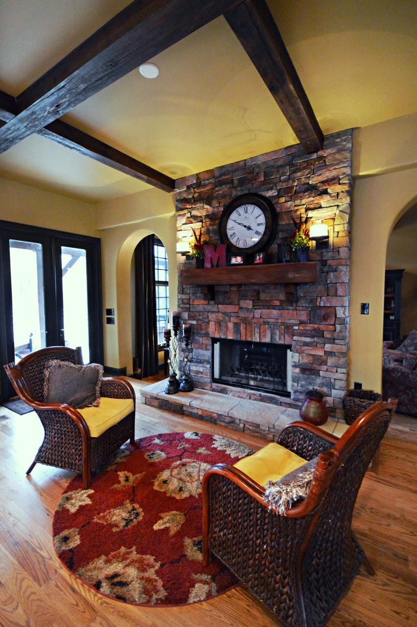 5972 Bethlehem Road Springfield, TN 37172 - Photo 7 of 29 a living room with furniture and a fireplace