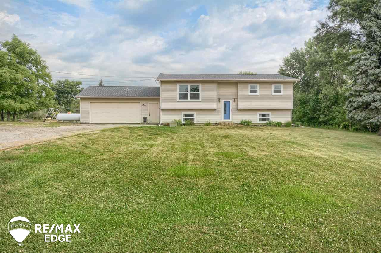 12009 East Carpenter Road Davison, MI 48423 - Photo 33 of 33 21475495-32.JPG