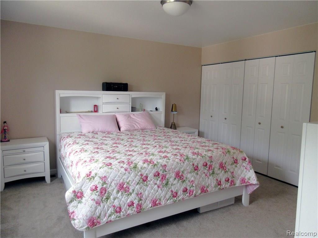 41975 Cherry Hill Road Novi, MI 48375 - Photo 19 of 34