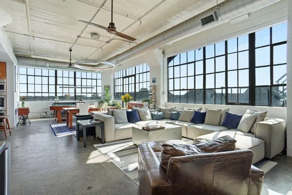 $699,000 | 2220 Canton Street, Unit 407, Dallas, TX 75201