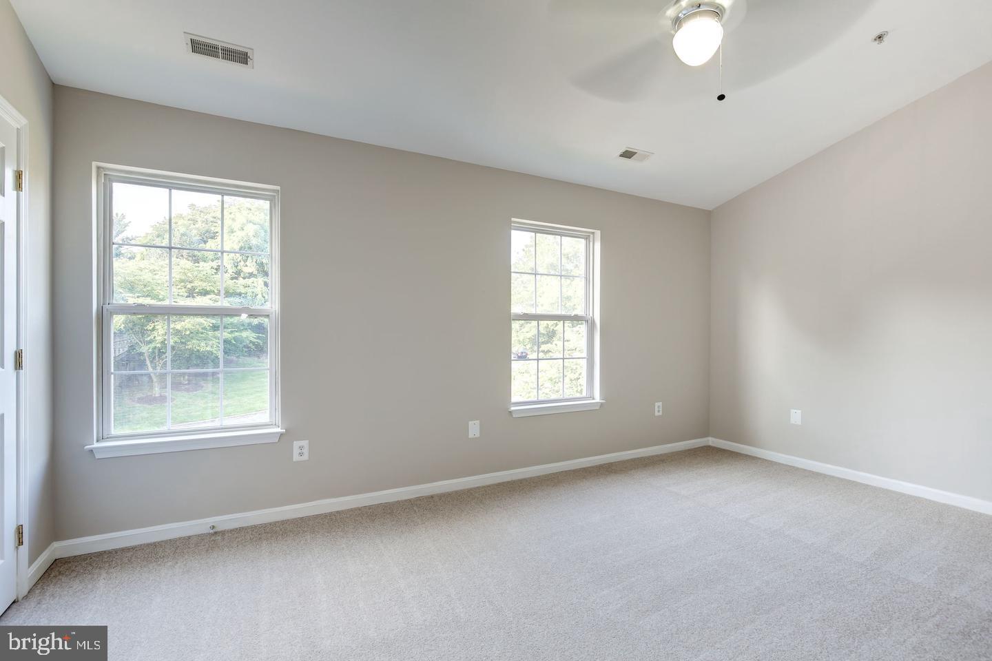 4719 Springmaid Lane Oxon Hill, MD 20745 - Photo 14 of 34