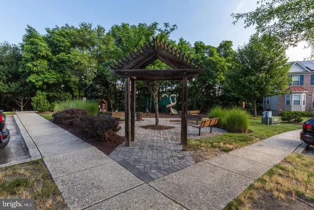 $3,000 | 4719 Springmaid Lane, Oxon Hill, MD 20745