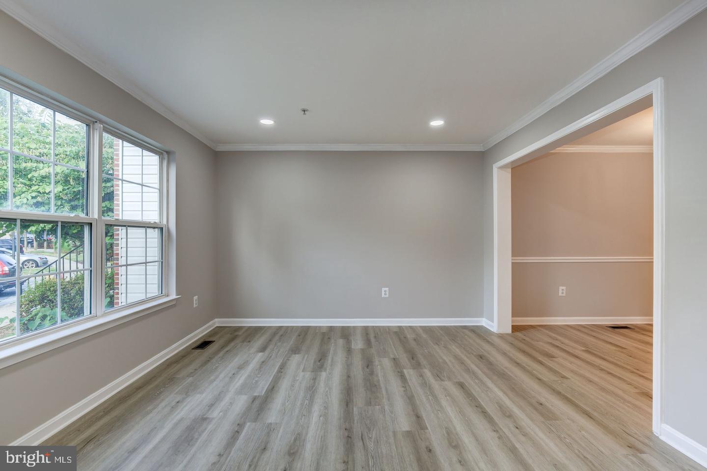 4719 Springmaid Lane Oxon Hill, MD 20745 - Photo 4 of 34