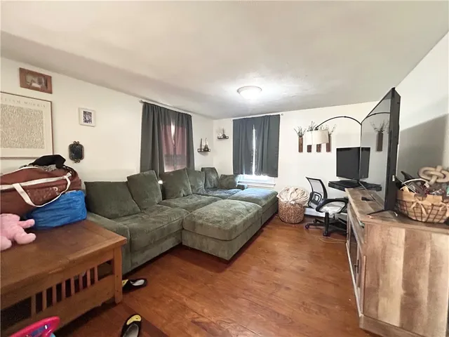 $570,000 | 214 Franklin Street, Bristol, RI 02809