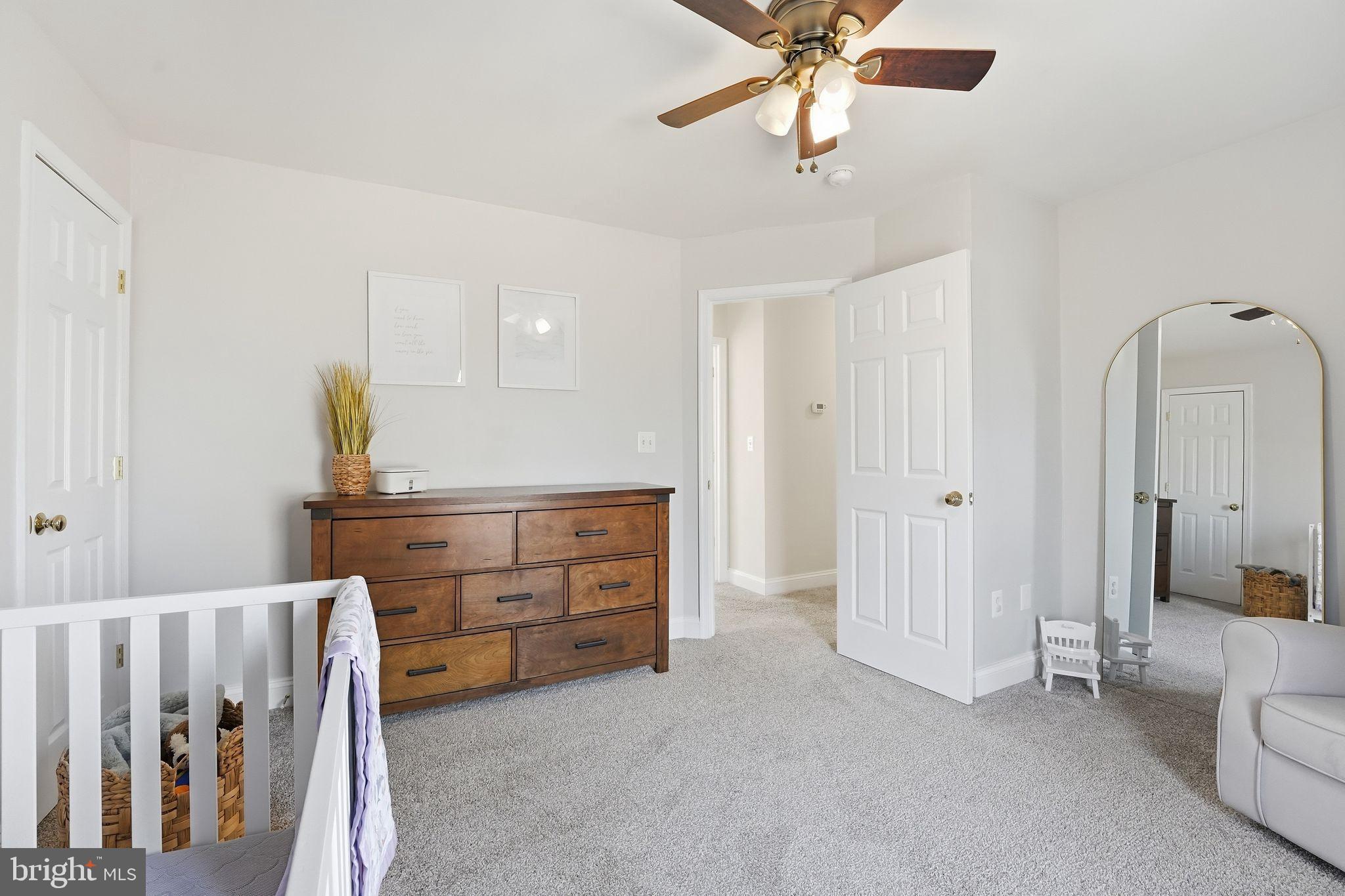 2171 Towles Road Midland, VA 22728 - Photo 39 of 58 a room with mirror and window