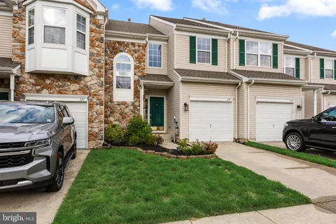 $375,000 | 119 Beacon Drive, Woodbury, NJ 08096