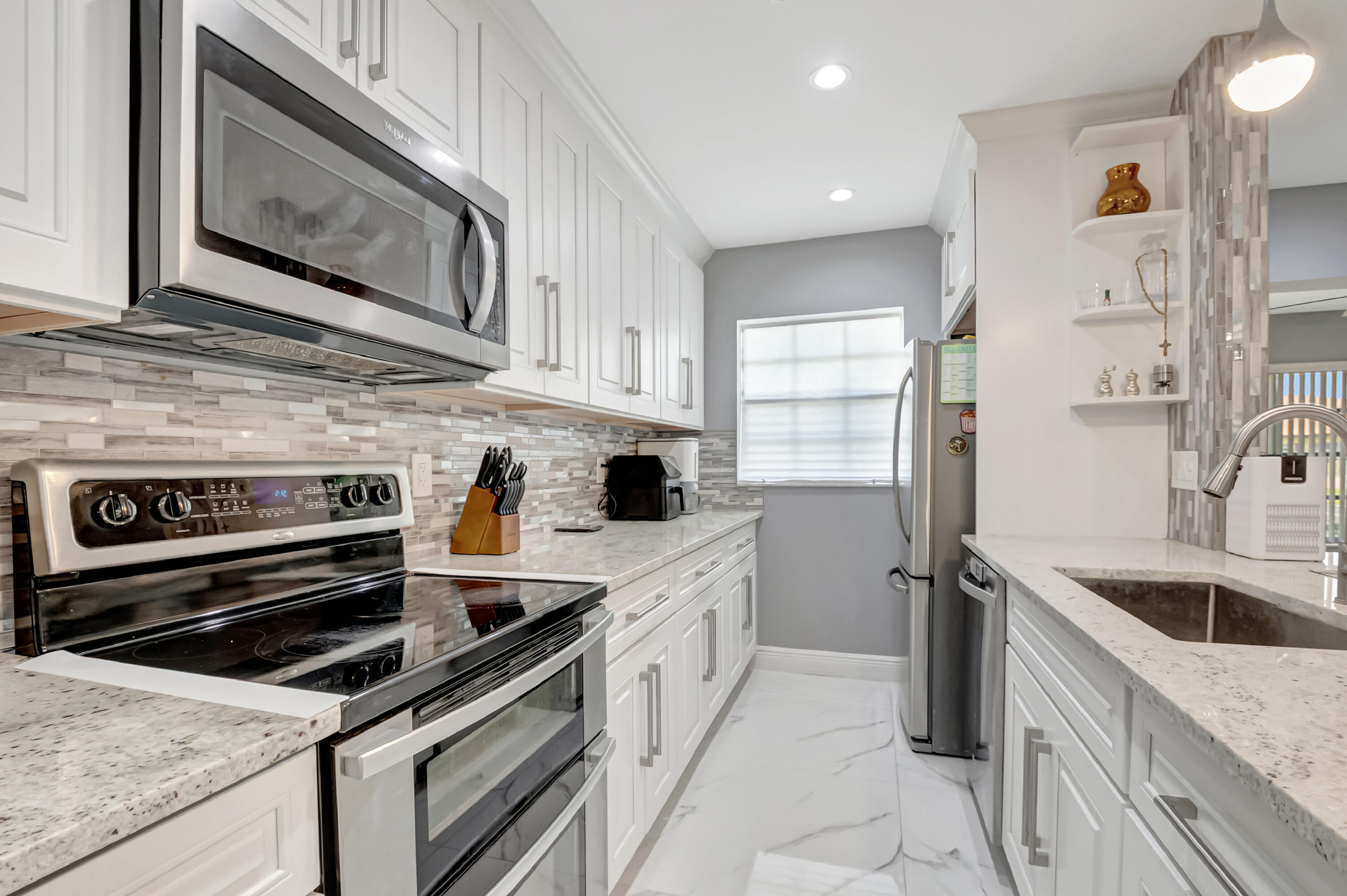 14010 Nesting Way Delray Beach, FL 33484 - Photo 3 of 43 21-print-DSC_7954