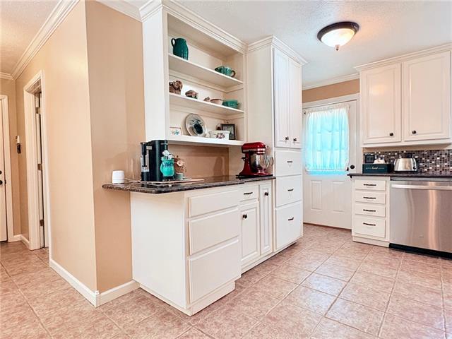 211 Big Island Loop Deville, LA 71328 - Photo 11 of 58