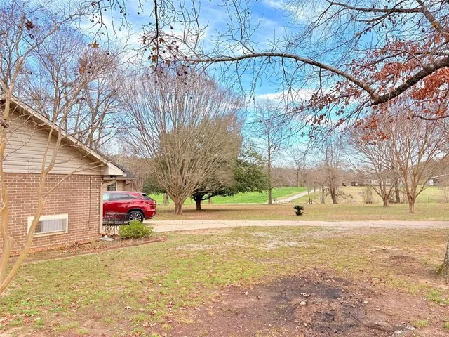 $265,000 | 211 Big Island Loop, Deville, LA 71328