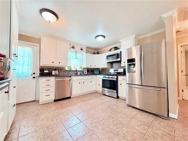 211 Big Island Loop Deville, LA 71328 - Photo 7 of 58