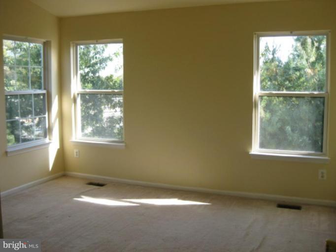 6401 McCoy Road Centreville, VA 20121 - Photo 7 of 11 Master Bedroom