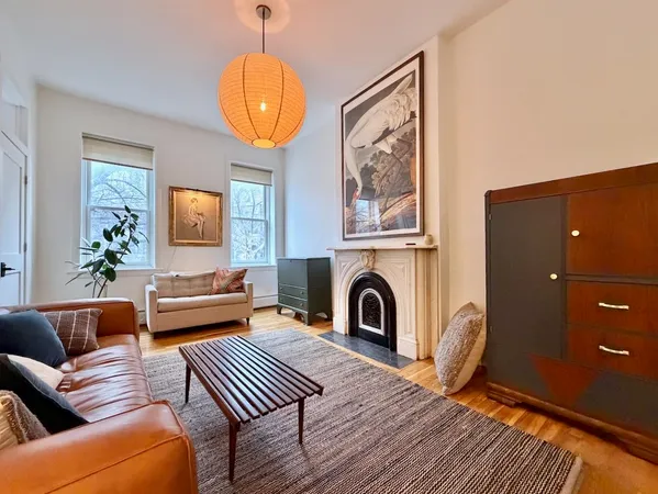 $5,250 | 820 Grand Street, Unit 2A, Jersey City, NJ 07304