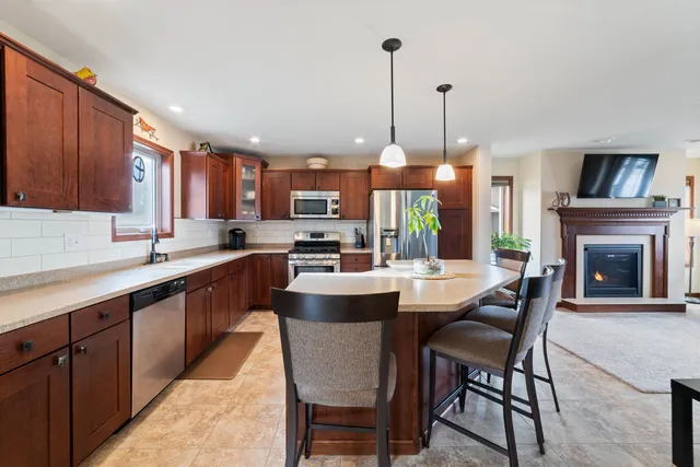 $624,900 | 5474 Jade Lane, Mountain Iron, MN 55768