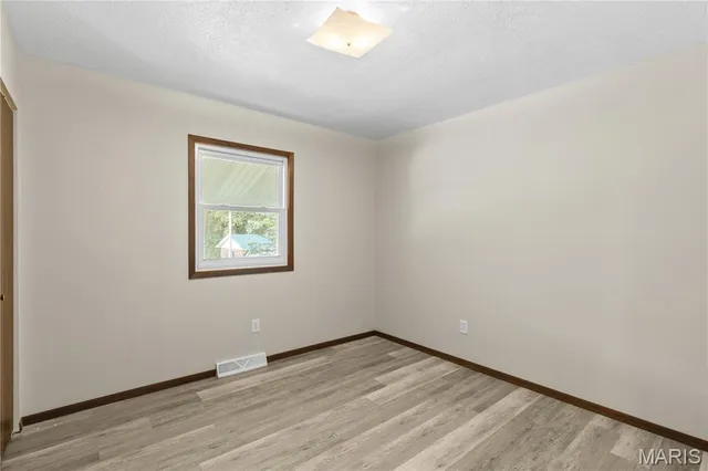 $299,500 | 63 Glendale Drive, Glen Carbon, IL 62034