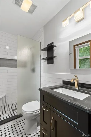 $299,500 | 63 Glendale Drive, Glen Carbon, IL 62034