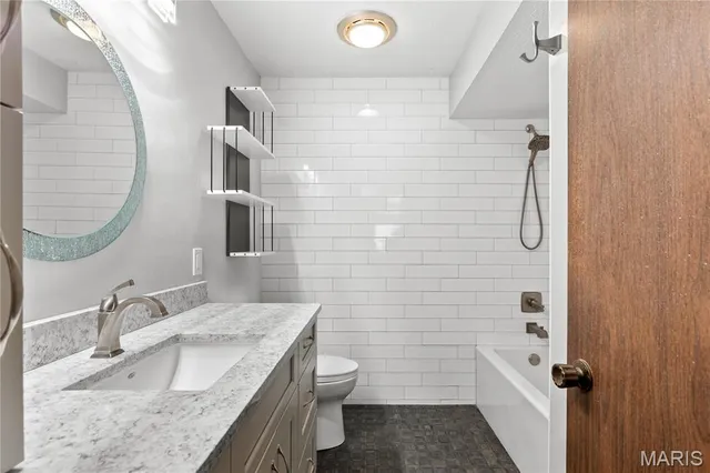 $299,500 | 63 Glendale Drive, Glen Carbon, IL 62034