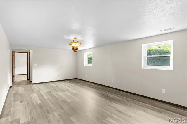 $299,500 | 63 Glendale Drive, Glen Carbon, IL 62034