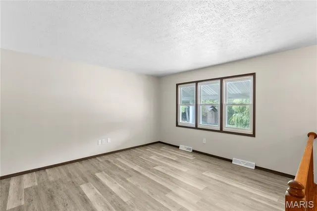 $299,500 | 63 Glendale Drive, Glen Carbon, IL 62034