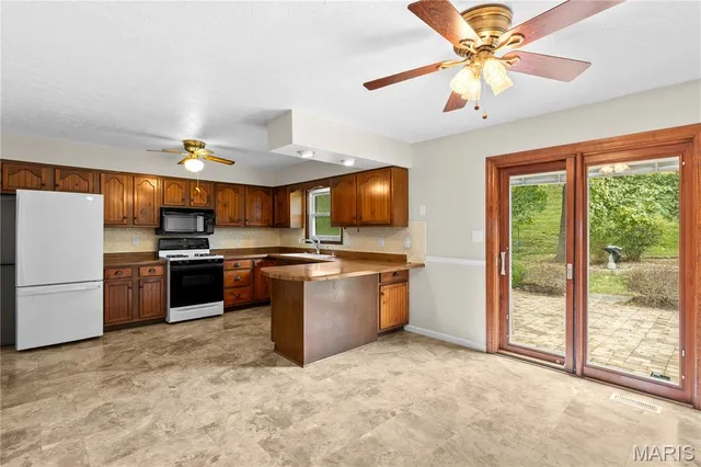 $299,500 | 63 Glendale Drive, Glen Carbon, IL 62034