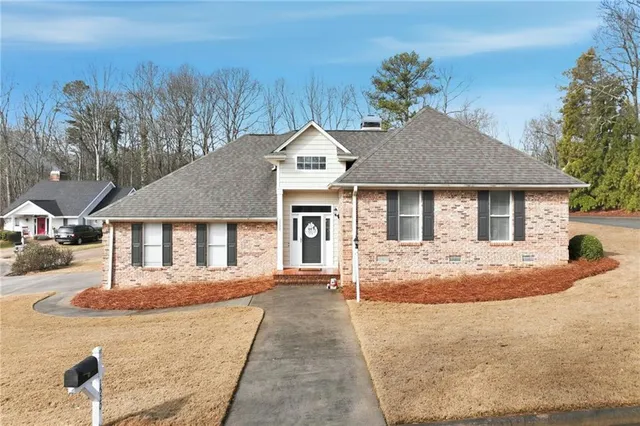 $469,900 | 1520 Woodland Way, Gainesville, GA 30501