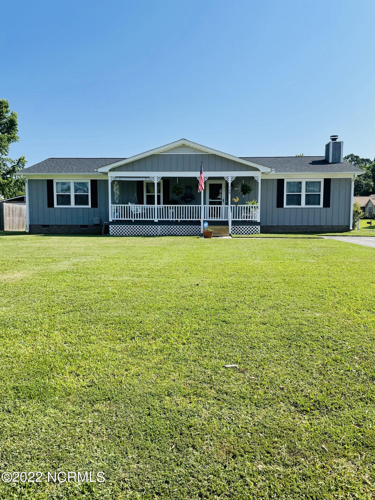 129 Ram Gate Road Castle Hayne, NC 28429 - Photo 1 of 39 Front of House