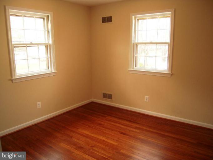 1003 Arcola Avenue Silver Spring, MD 20902 - Photo 8 of 13 Bedroom #3