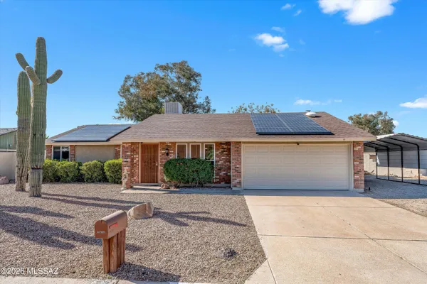 $398,000 | 7531 North Juniper Road, Tucson, AZ 85741