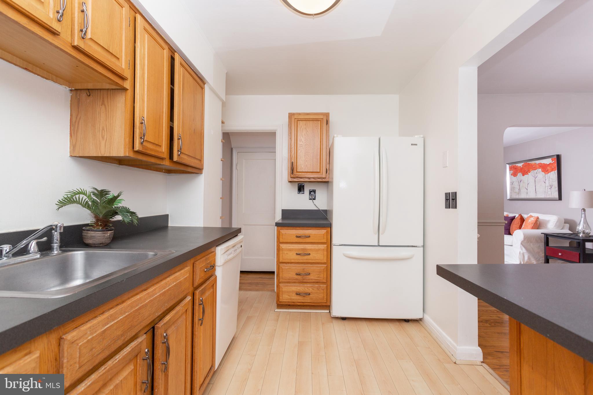 8133 Glen Gary Road Towson, MD 21286 - Photo 20 of 27 Kitchen